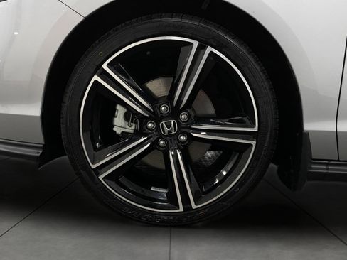 Used 2025 Honda Accord Sport image 12