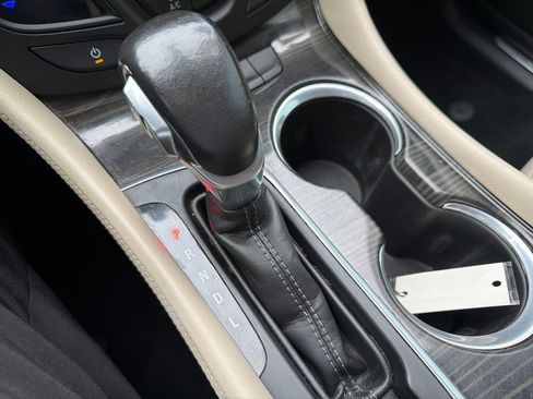 Certified 2020 Buick Envision Preferred FWD image 25