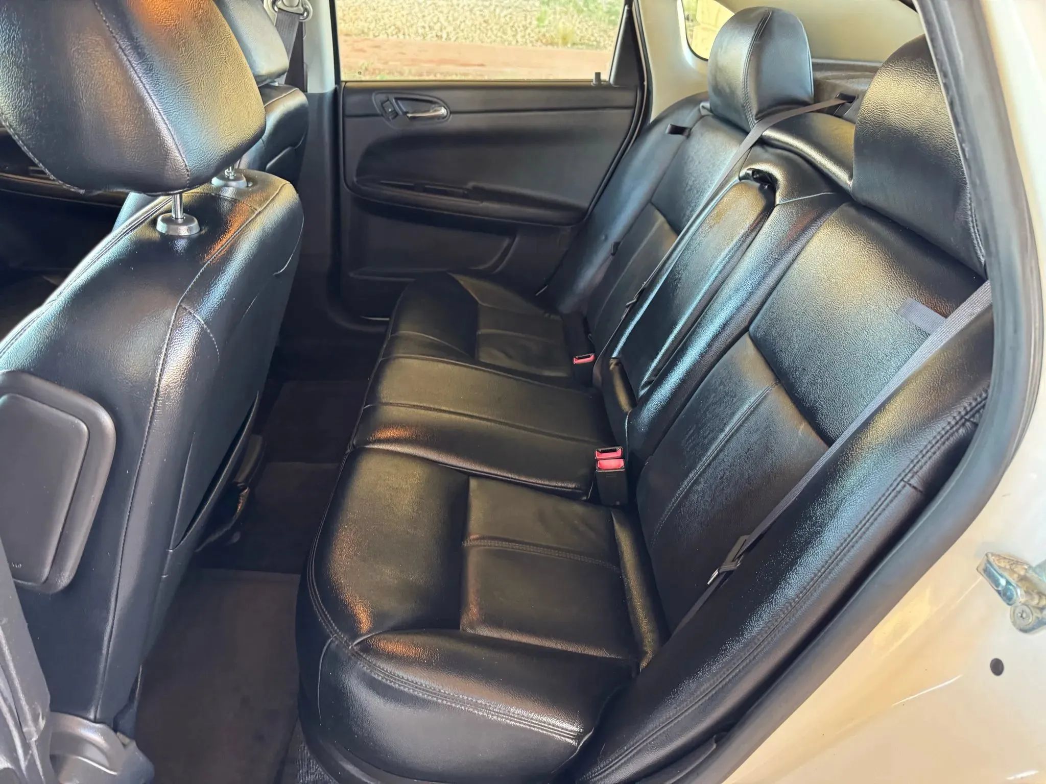 Used 2013 Chevrolet Impala LT w/ LT Sunroof Package FWD image 19