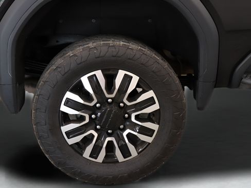 Used 2025 GMC Sierra 2500 Denali Ultimate AWD/4WD image 36