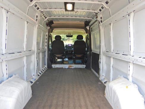 Used 2024 RAM ProMaster 2500 w/ Convenience Group FWD image 14