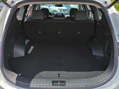 Used 2019 Hyundai Santa Fe SEL FWD image 13