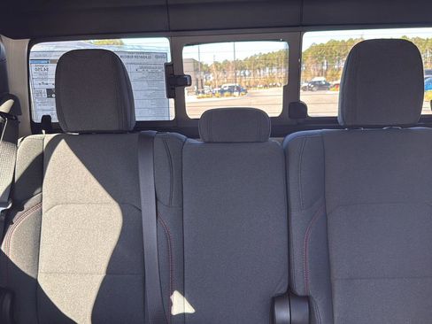 New 2025 Jeep Gladiator Rubicon image 25