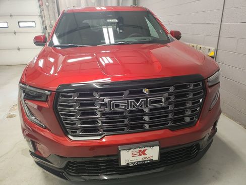 New 2026 GMC Acadia Denali Ultimate w/ LPO, Floor Liner Package AWD/4WD image 6