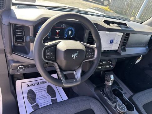 New 2025 Ford Bronco Base w/ Sasquatch Package image 14