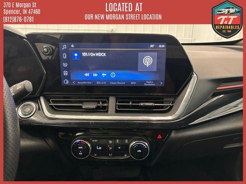 Used 2024 Chevrolet Trax RS w/ Sunroof Package FWD image 38