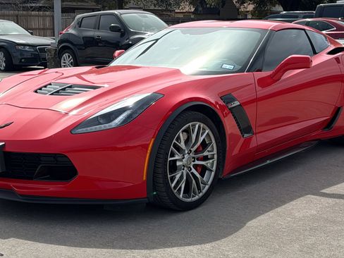 Used 2017 Chevrolet Corvette Z06 image 3