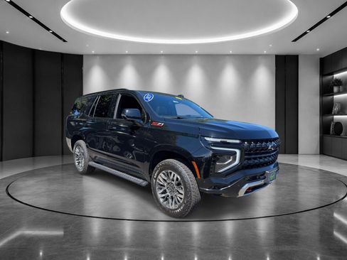 Certified 2025 Chevrolet Tahoe Z71 w/ Z71 Off-Road Package AWD/4WD image 2