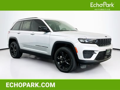 Used 2023 Jeep Grand Cherokee Altitude