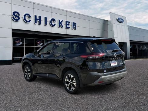 Used 2021 Nissan Rogue SV AWD/4WD image 3