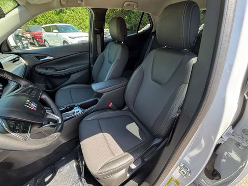 Used 2025 Buick Encore GX Preferred FWD image 34