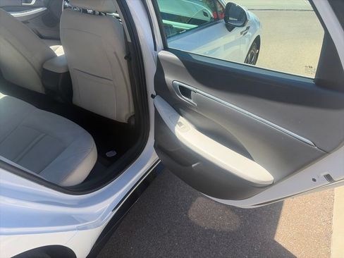 Used 2024 Hyundai Sonata SEL FWD image 11