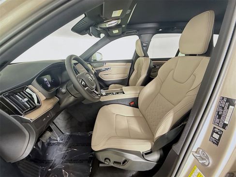 Certified 2026 Volvo XC90 T8 Plus w/ Protection Package Premier AWD/4WD image 21