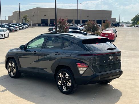 Used 2025 Hyundai Kona SEL FWD image 16