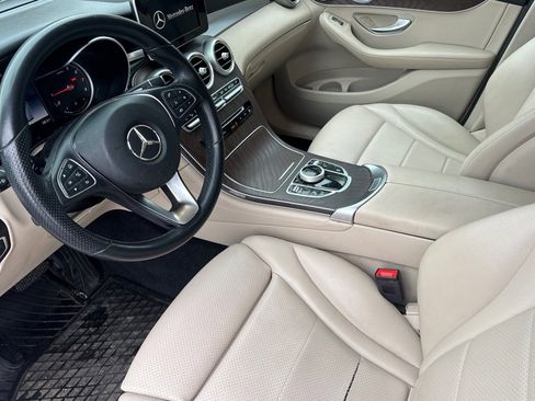 Used 2019 Mercedes-Benz GLC 300 4MATIC image 10