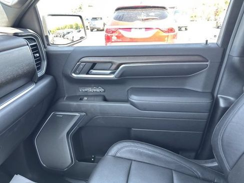 Used 2024 Chevrolet Silverado 1500 High Country w/ Technology Package AWD/4WD image 42
