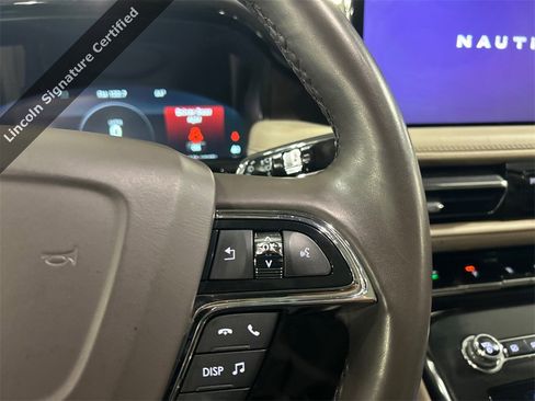 Used 2022 Lincoln Nautilus Reserve image 14