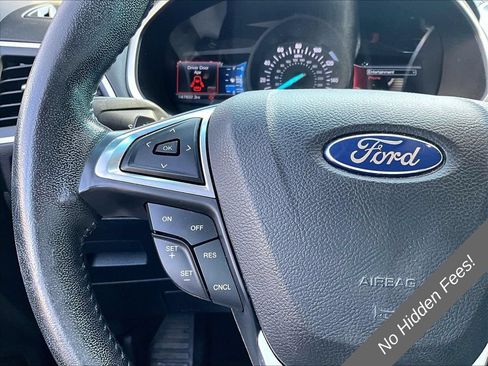 Used 2017 Ford Edge SEL w/ Equipment Group 201A AWD/4WD image 16