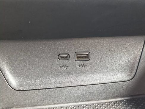 Used 2025 Chevrolet Equinox LT w/ Convenience Package II FWD image 23
