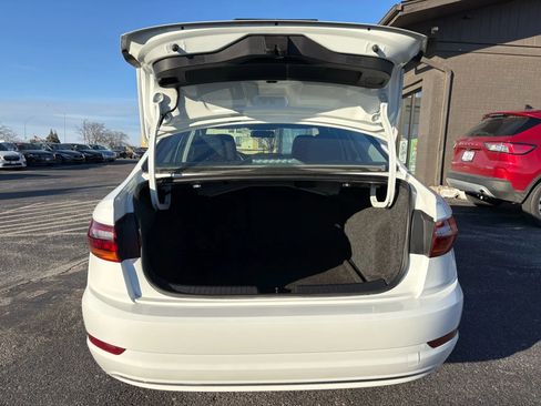 Used 2019 Volkswagen Jetta S w/ Driver Assistance Package image 10