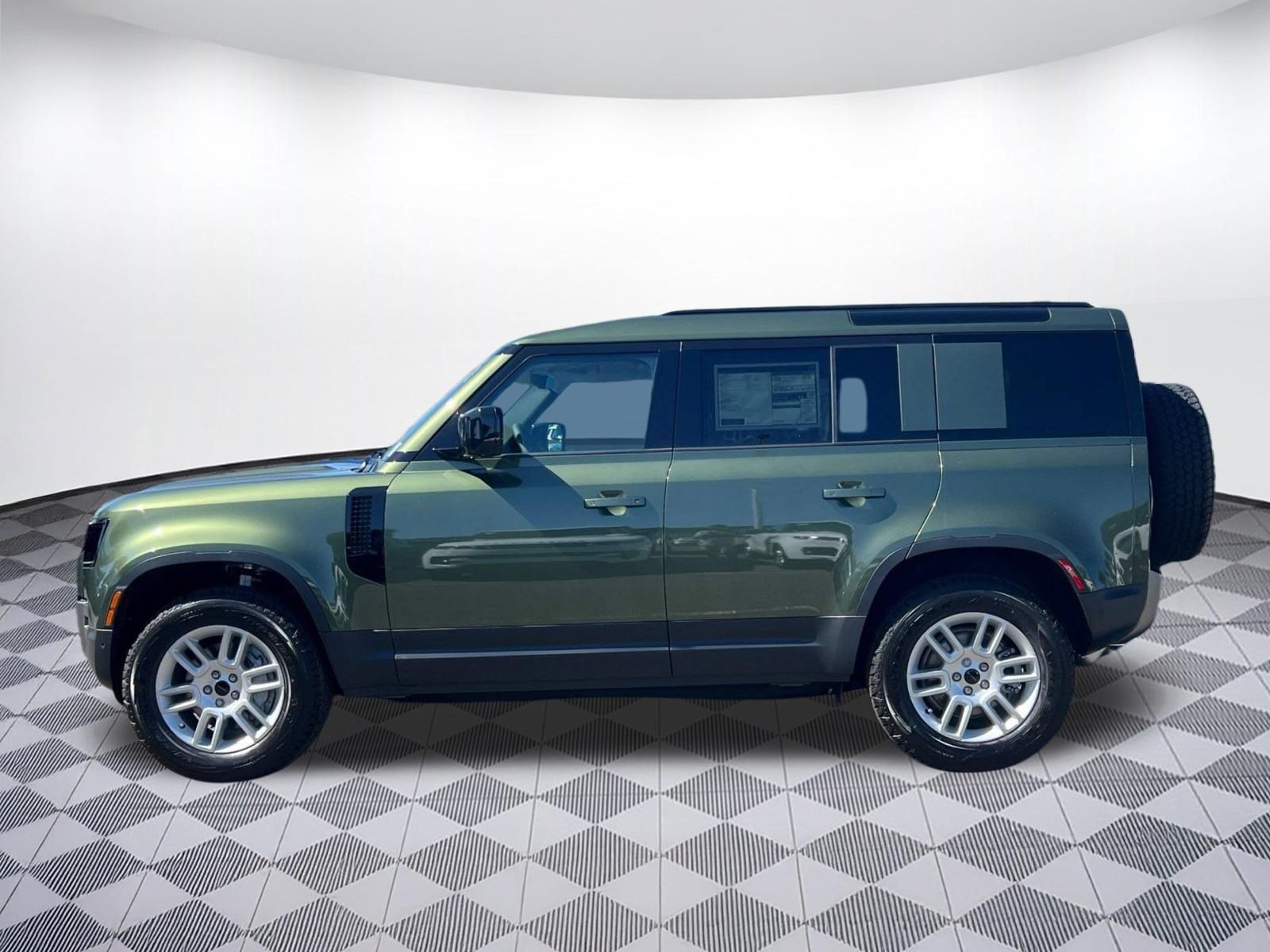 New 2026 Land Rover Defender 110 S AWD/4WD image 2