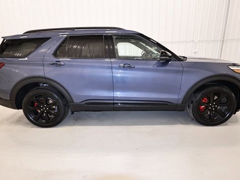 Certified 2021 Ford Explorer ST w/ Equipment Group 401A image 2