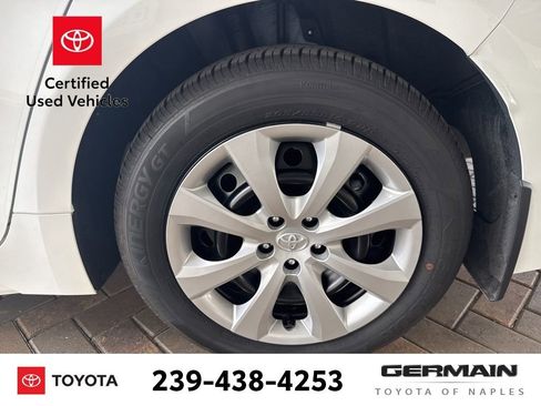 Used 2025 Toyota Corolla LE image 10