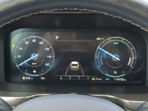 Used 2022 Kia Sorento SX Prestige w/ Panoramic Sunroof Package AWD/4WD image 15