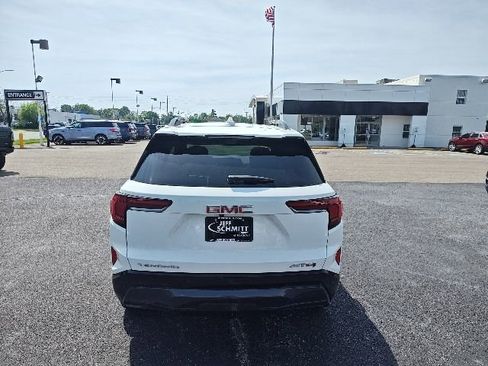 Certified 2026 GMC Terrain AT4 AWD/4WD image 4