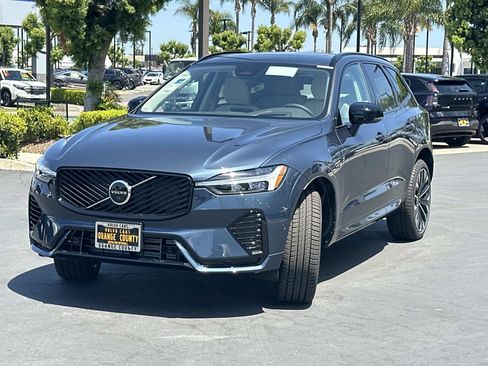 New 2026 Volvo XC60 T8 Ultra w/ Protection Package Premier AWD/4WD image 3