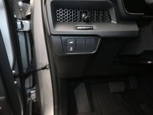 Used 2025 Honda CR-V Sport-L image 12