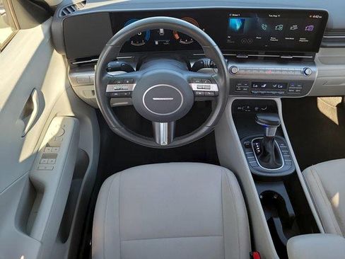 Certified 2025 Hyundai Kona SEL FWD image 17