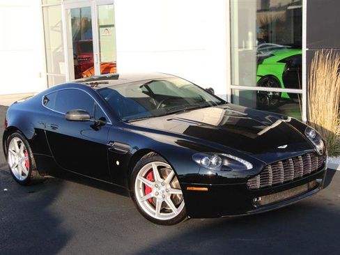Used 2006 Aston Martin V8 Vantage Coupe image 2