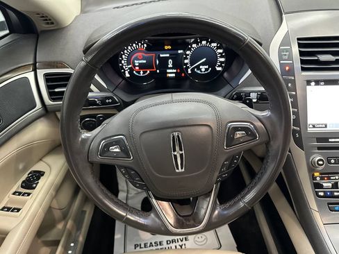 Used 2017 Lincoln MKZ Reserve FWD image 25