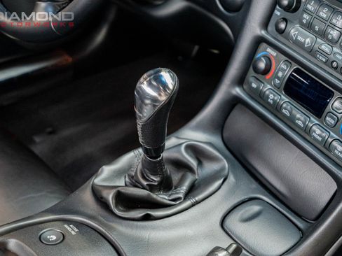 Used 2004 Chevrolet Corvette Z06 w/ Z06 Preferred Equipment Group RWD image 95