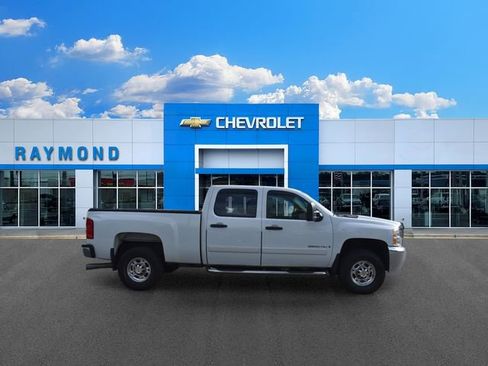 Used 2007 Chevrolet Silverado 2500 LT w/ 2LT Convenience Package RWD image 2