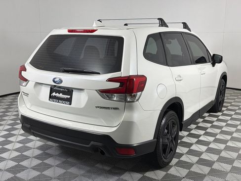 Used 2020 Subaru Forester AWD/4WD image 5
