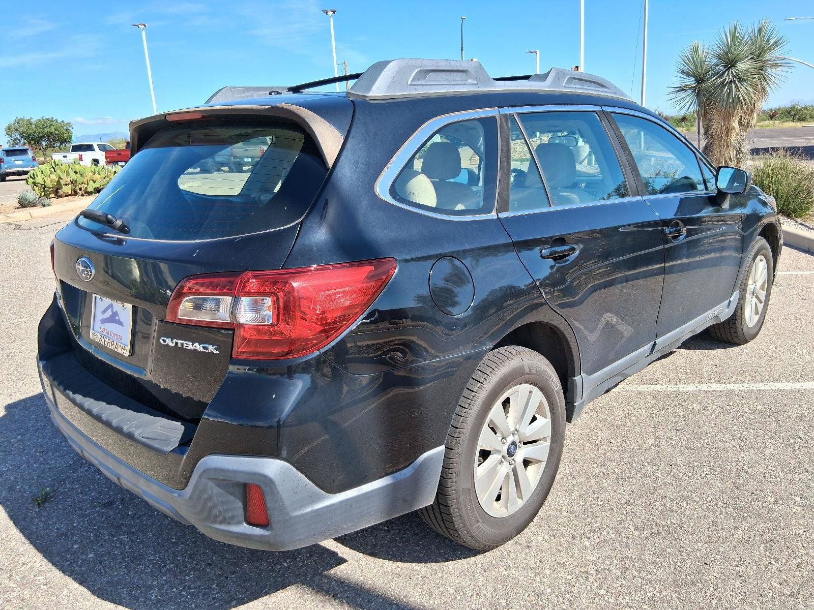 Used 2018 Subaru Outback 2.5i AWD/4WD image 5