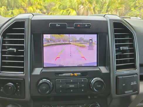 Used 2020 Ford F150 XLT w/ Equipment Group 302A Luxury AWD/4WD image 25