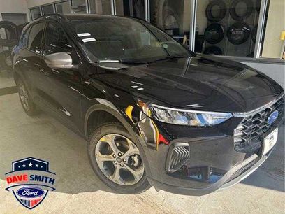 New 2025 Ford Escape ST-Line w/ Cold Weather Package