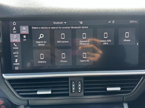 Used 2019 Porsche Cayenne AWD/4WD image 18