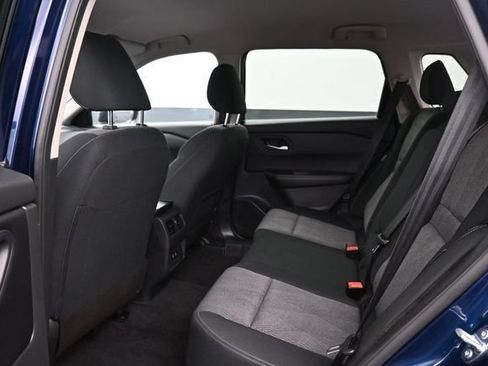 Used 2026 Nissan Rogue SV FWD image 15