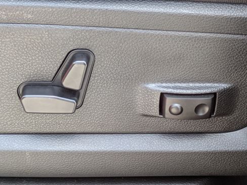 Used 2026 RAM 2500 Big Horn AWD/4WD image 20