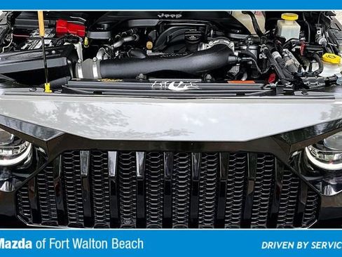 Used 2020 Jeep Gladiator Overland w/ LED Lighting Group AWD/4WD image 31