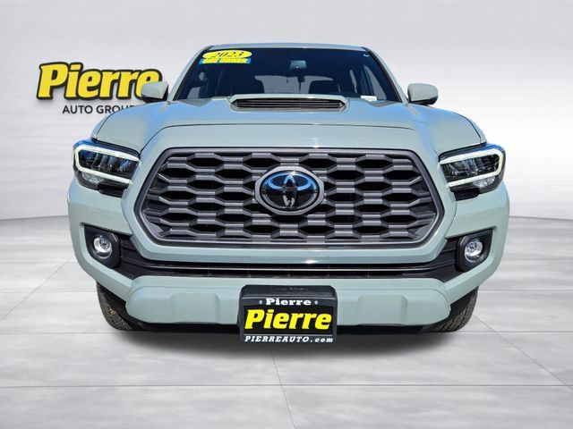 Used 2023 Toyota Tacoma TRD Sport w/ Black Out Package (TMS) AWD/4WD image 9