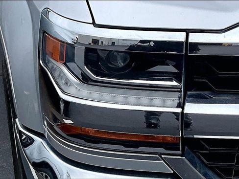 Used 2017 Chevrolet Silverado 1500 LT w/ All Star Edition RWD image 33