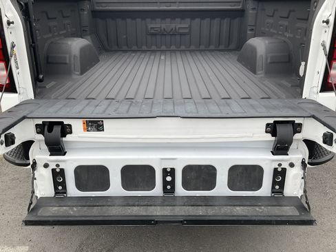 Used 2022 GMC Sierra 1500 Elevation w/ Elevation Premium Package AWD/4WD image 46