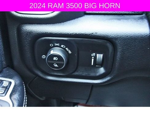 Used 2024 RAM 3500 Big Horn w/ Night Edition AWD/4WD image 18