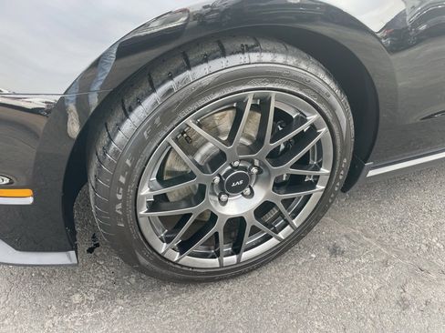 Used 2012 Ford Mustang Shelby GT500 w/ SVT Performance Pkg image 3