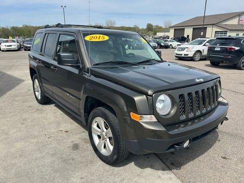 Used 2015 Jeep Patriot Latitude w/ Sun/Sound Group AWD/4WD image 3